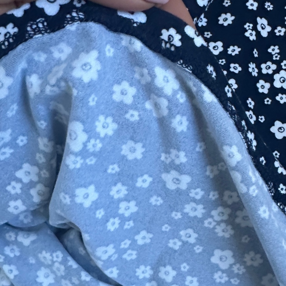 HOLLISTER NWOT Floral Spaghetti Strap Dress size XXS - Picture 5 of 9